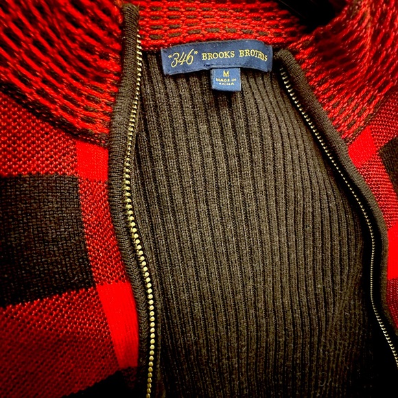 Brooks brothers beautiful pristine condition front zip closure sweater